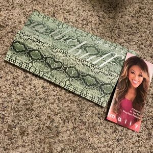 In The Buff by Mally eyeshadow palette NIB